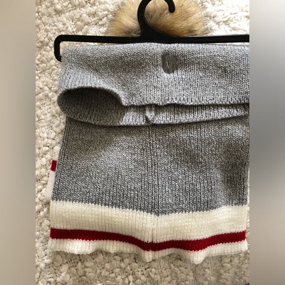 New Canadiana style Winter set toque gloves neck warmer - Picture 3 of 4